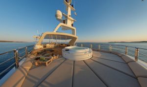 Benetti Vision 145