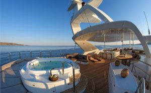Benetti Vision 145