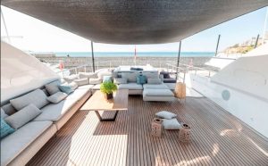 Charter Luxury Motor yacht 40m Maiora 126