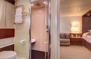 Charter Luxury Motor yacht 40m Maiora 126