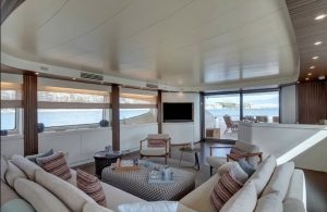 Charter Luxury Motor yacht 40m Maiora 126